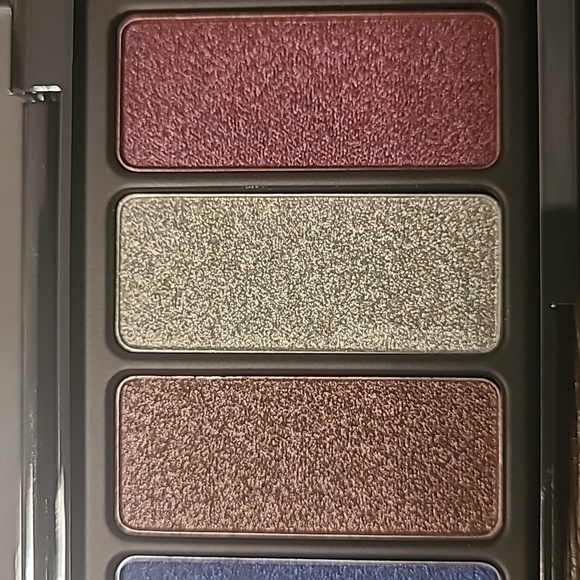 LISE WATIER Metropolis 6 colour eyeshadow palette - Picture 4 of 6